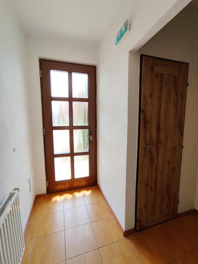 Ubytovani Ema Apartment วาลติตซา ภายนอก รูปภาพ