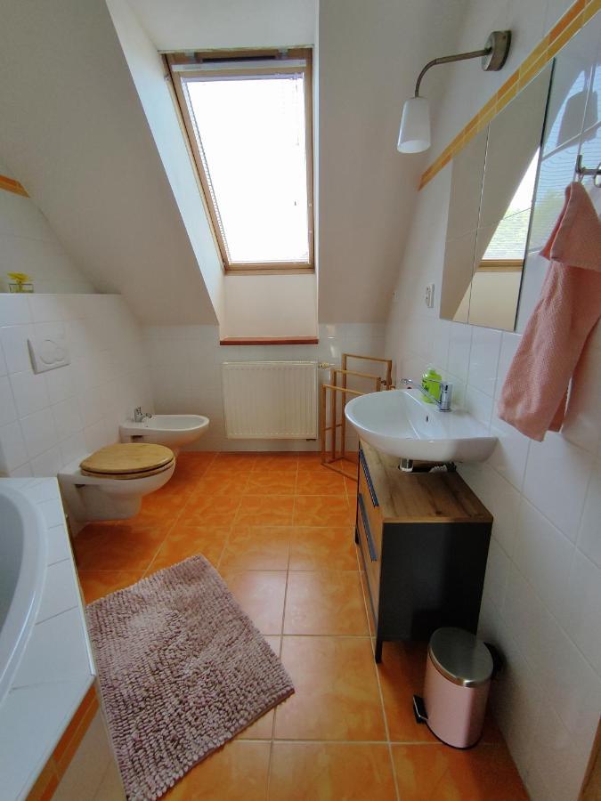 Ubytovani Ema Apartment วาลติตซา ภายนอก รูปภาพ